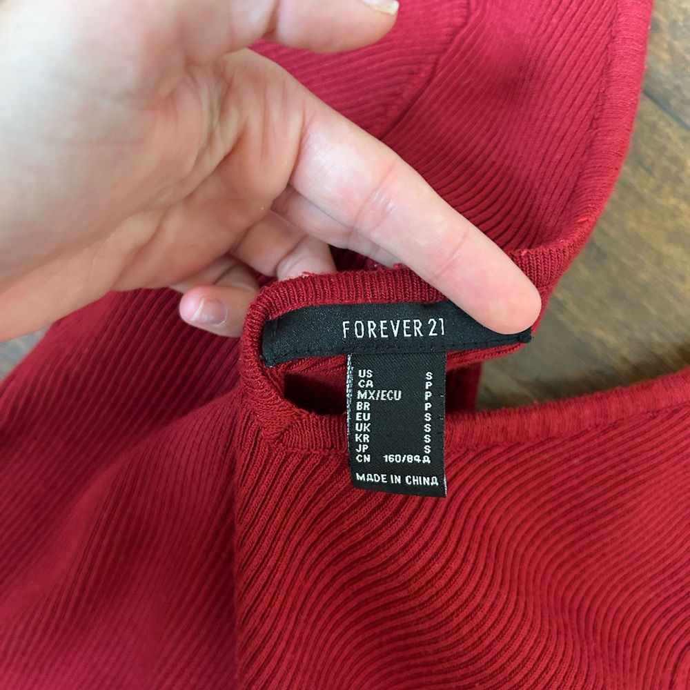 Deep Red Ribbed V-Neck Sweater - Picture 3 of 3